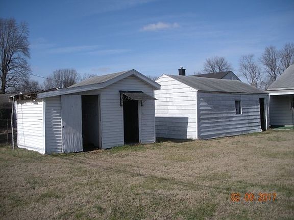 5th image of 2331 Herbert Ave