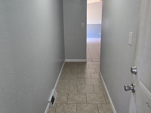 2nd image of 5015 Highland Dr