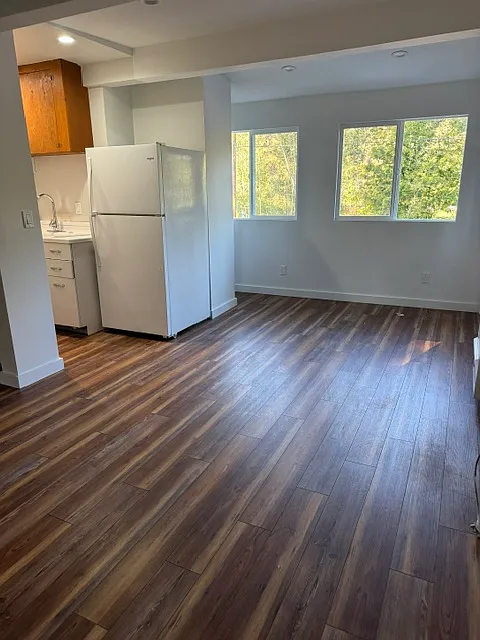 Studio, 400 sqft, $1,660 — Photo 4