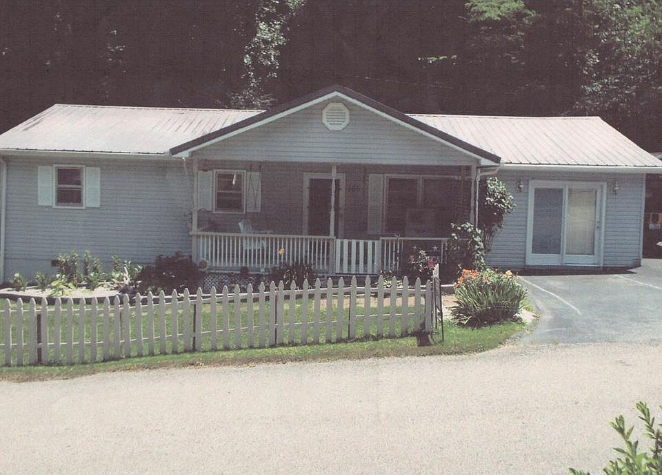 165 Woodland Est, Paintsville, KY 41240 MLS 122110 Zillow