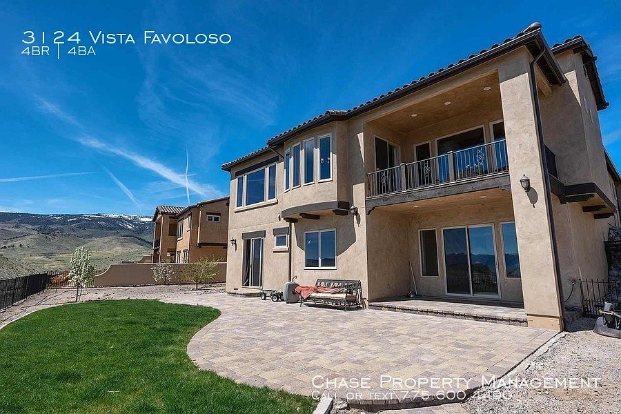 2nd image of 3124 Vista Favoloso