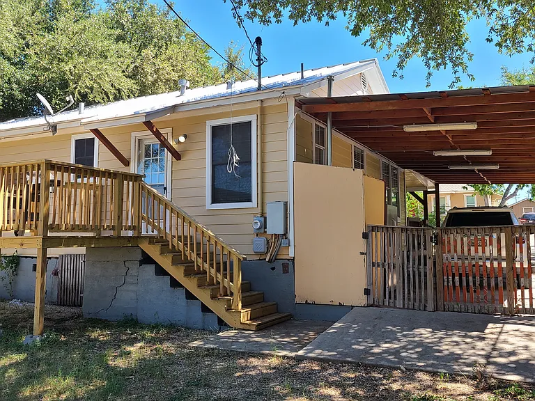 2948 Eckert St — Photo 9