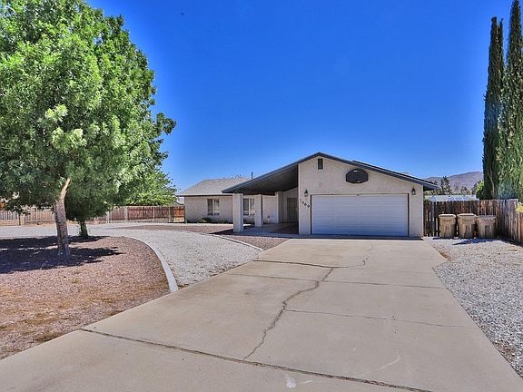 2nd image of 7469 Madera Ave