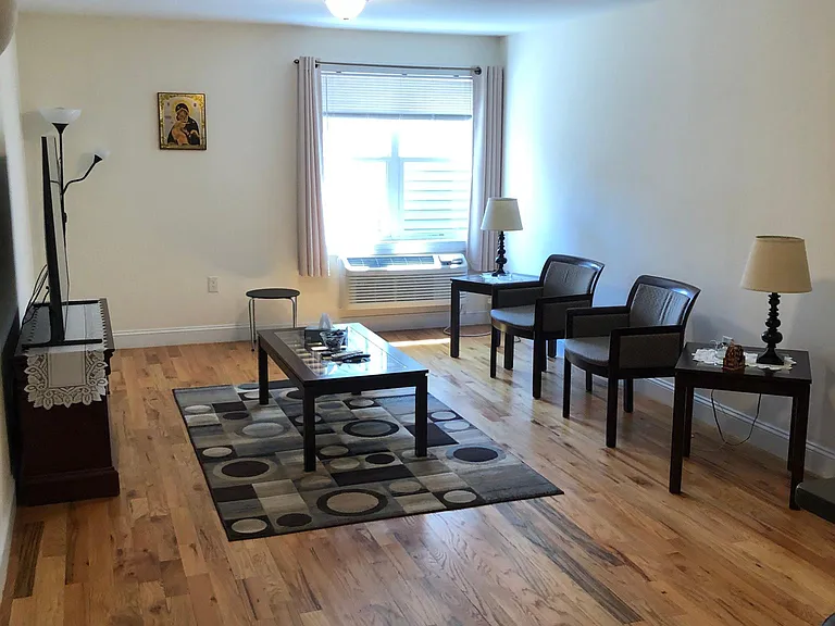 55 68th St #2F — Photo 27