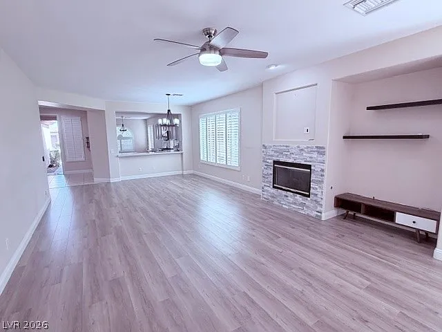 3 bed, 2.0 bath, 2010 sqft, $3,270 — Photo 4
