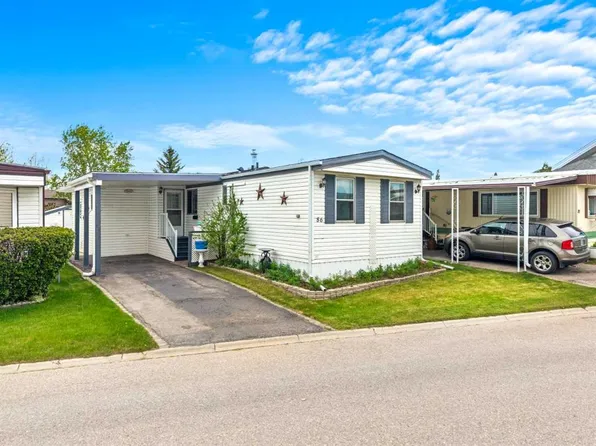 99 Arbour Lake Rd NW #86, Calgary, AB T3G 4E4