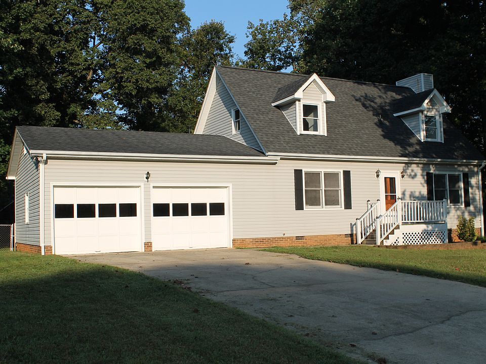 1st image of 117 Edinborough Dr