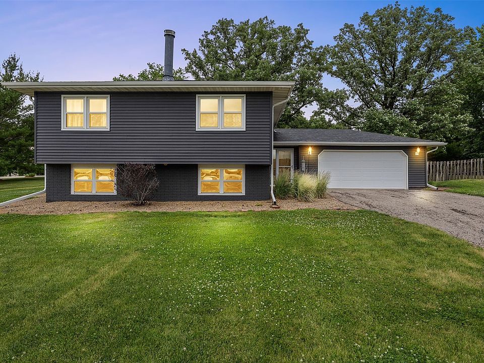 1st image of 790 Leslie Ct