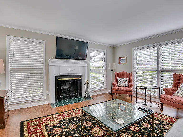 324 Laurens St SW #B — Photo 6