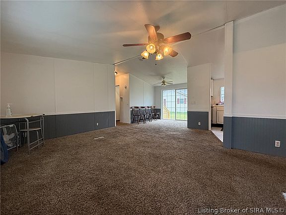4th image of 906 Washington Way