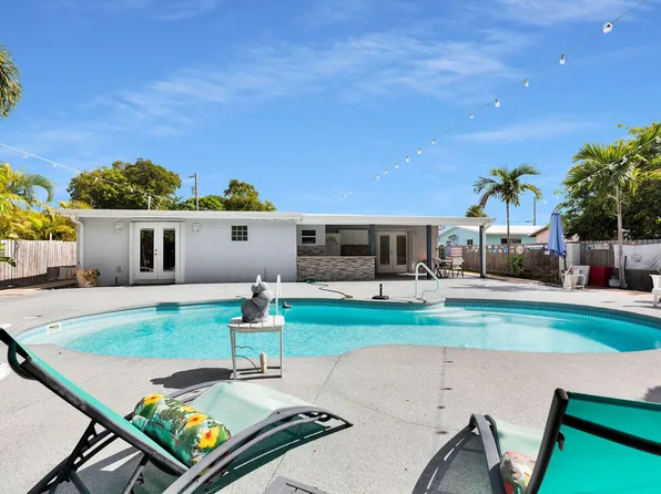 8055 Tuna Dr, Marathon, FL 33050
