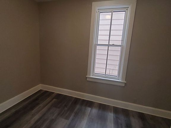 4th image of 3011 N Holton St