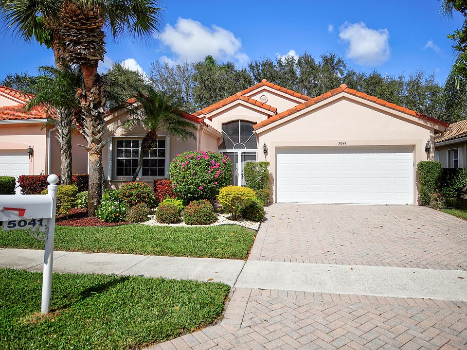 1st image of 5041 Glenville Dr