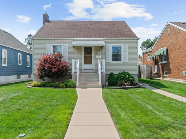 2130 Stanton Ave, Whiting, IN 46394