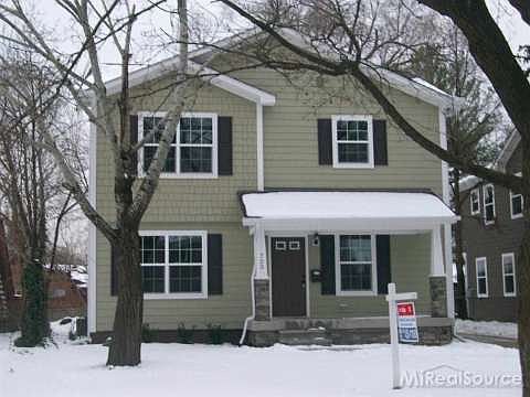 1st image of 722 Cherry Ave