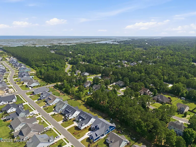 611 Majestic Oaks Dr — Photo 45