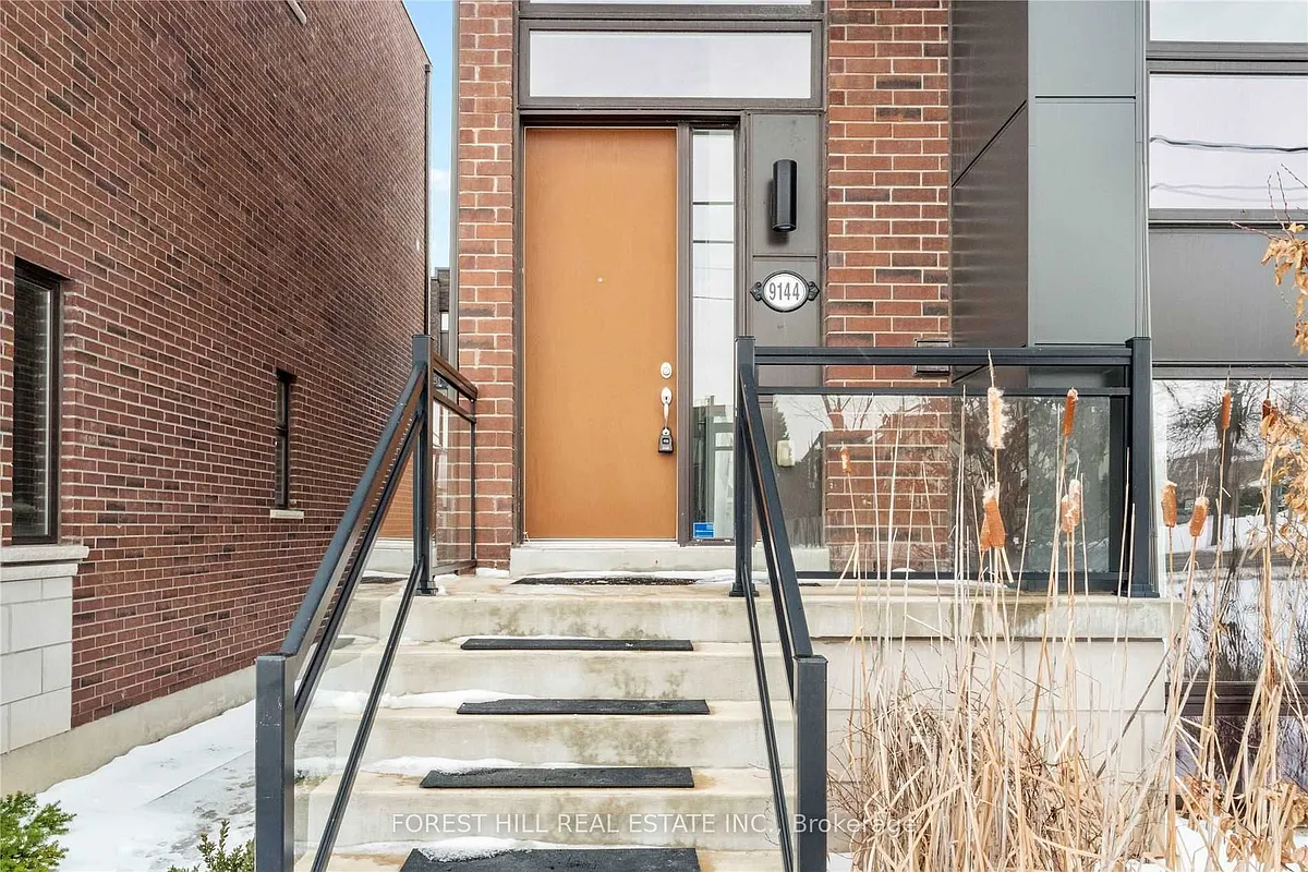 Building Photo - 9144 Bathurst St