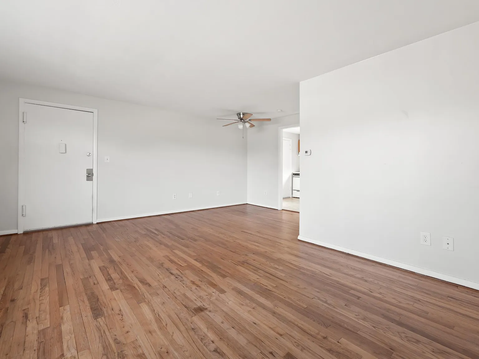 100 Sycamore Ln — Photo 1