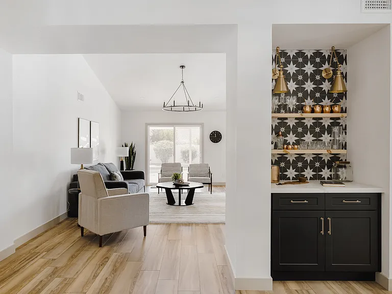 5519 E Kings Ave — Photo 25