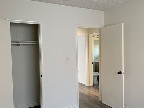 3rd image of 3626 Keystone Ave APT 5