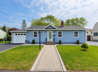 5 Colony Rd, Woburn, MA 01801