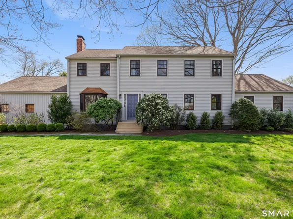 245 Sailors Lane, Bridgeport, CT 06605