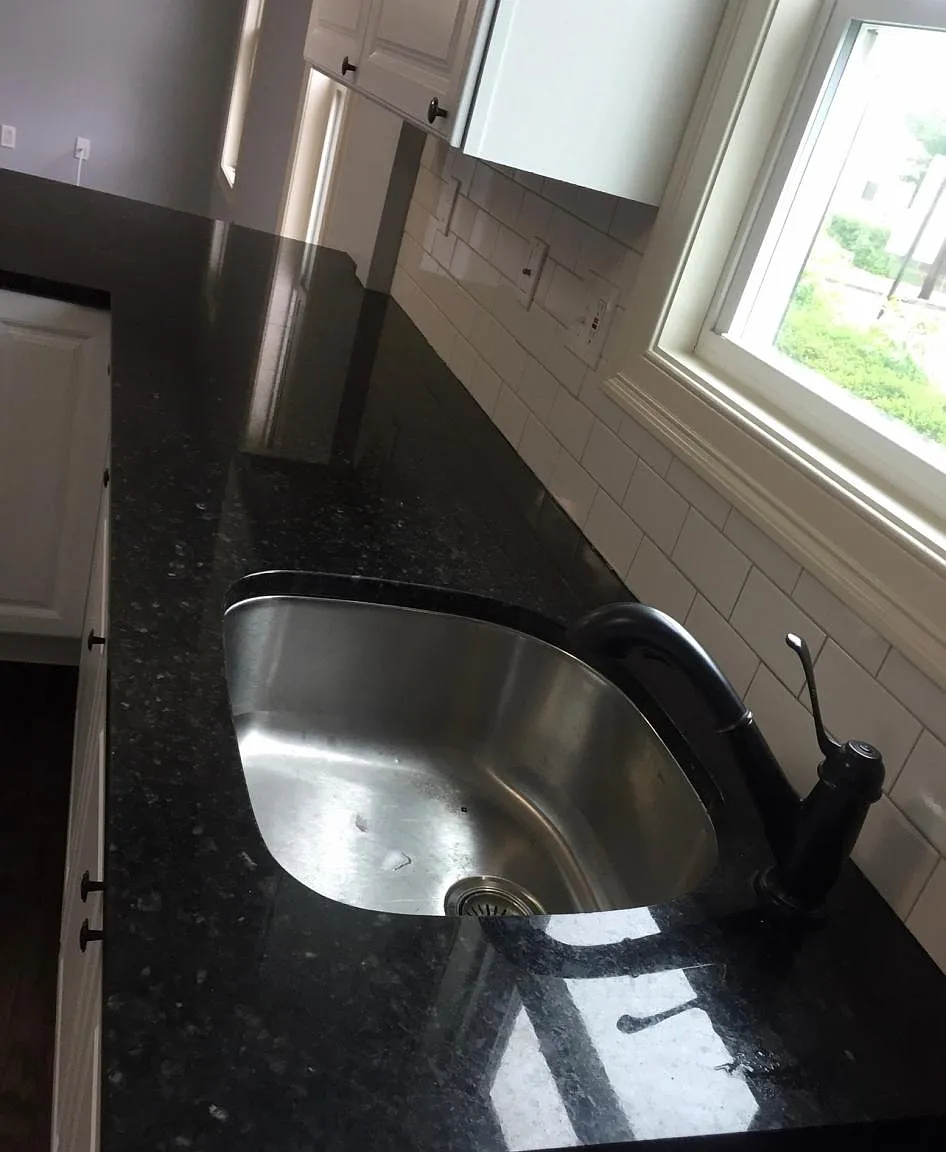 349 Bunnell St — Photo 4