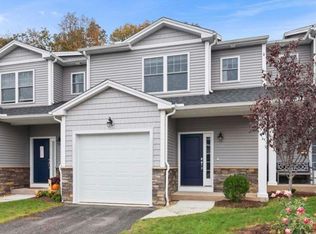 30 Red Rock Ln, Manchester, CT 06042