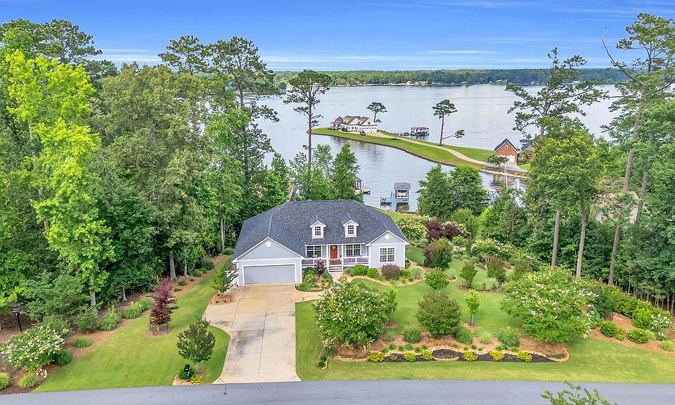 1st image of 406 Lakeport Dr