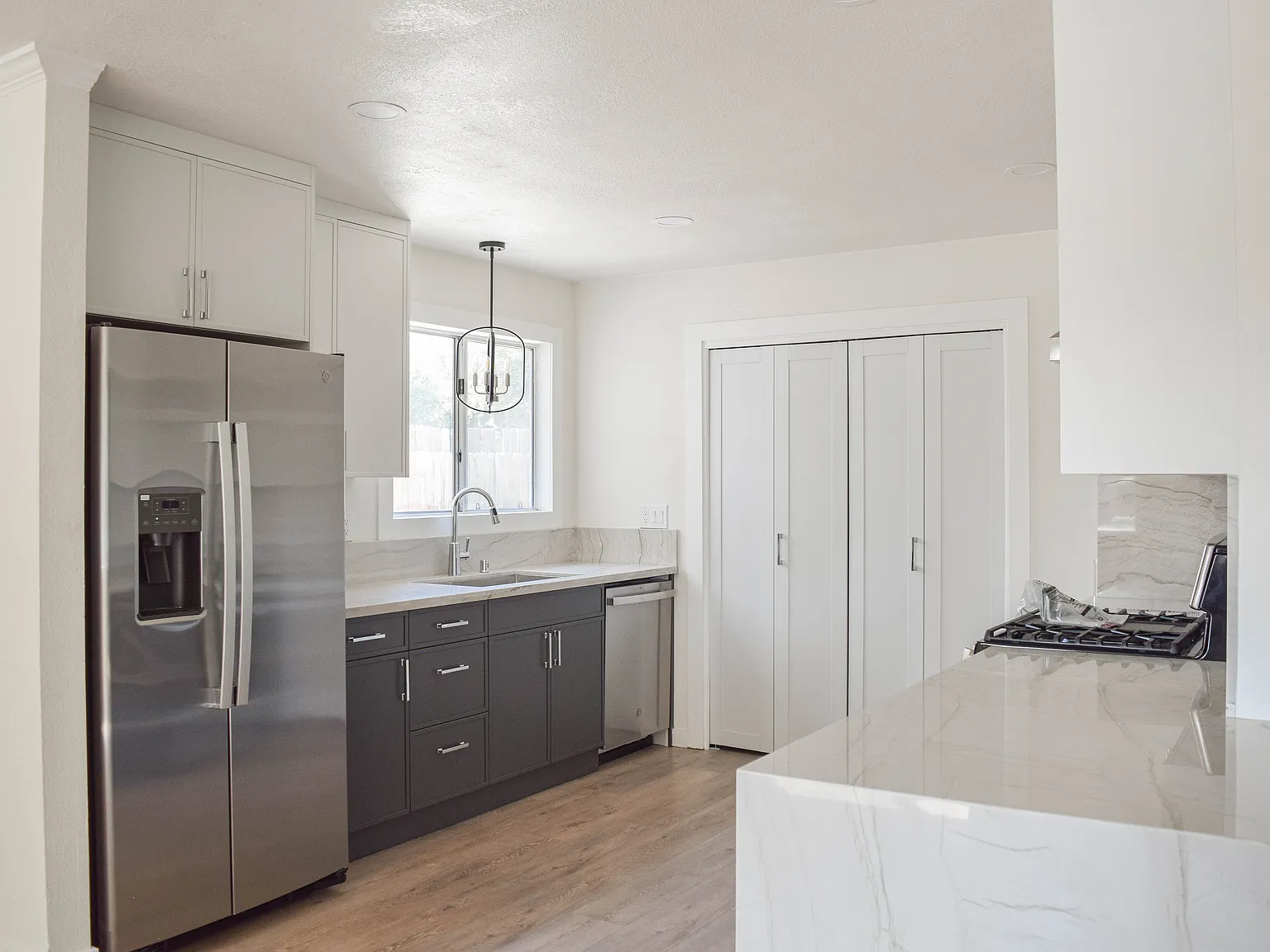 4 bed, 1483 sqft, $3,800 — Photo 1