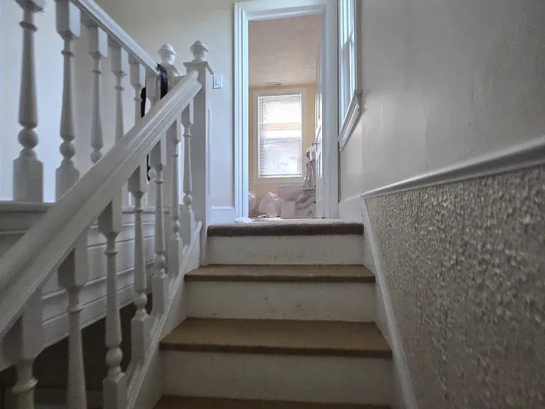 131 London Ave — Photo 16