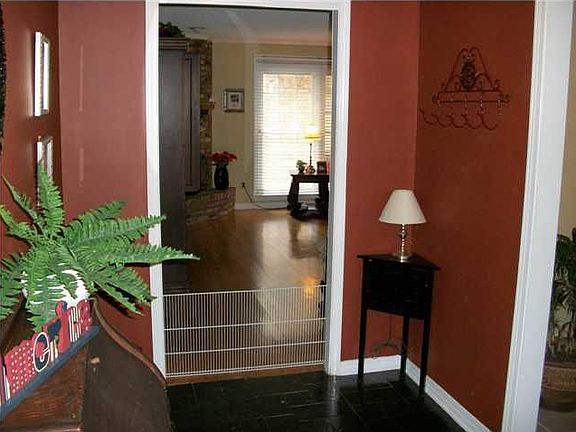 2nd image of 1055 Westbury Dr