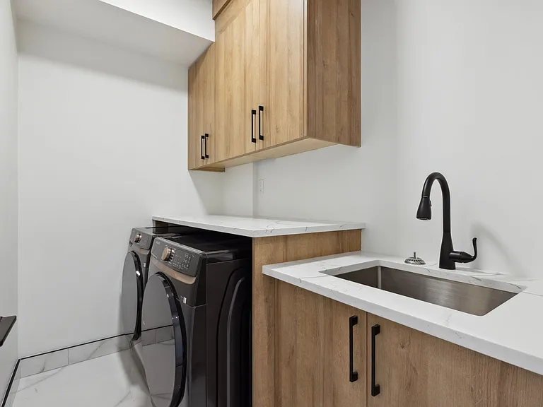 33 Harvard St NW #UPPER — Photo 14