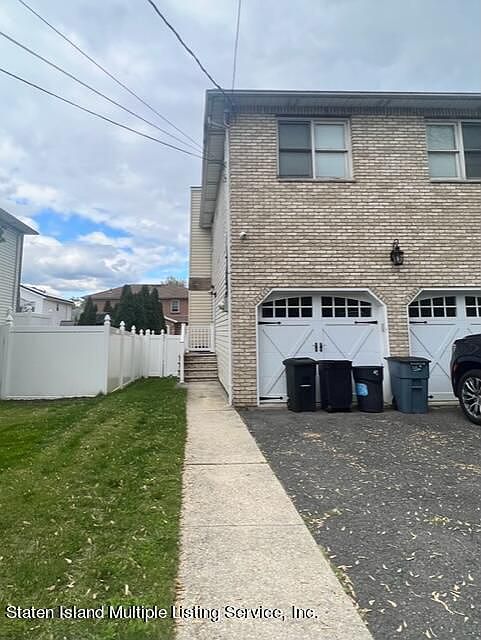 1st image of 65 Nancy Ln Floor 2