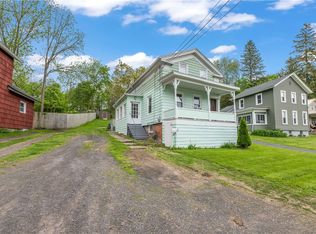 3 Maple St, Lyons, NY 14489