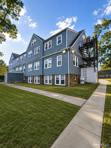 3 Curve St #8 Photo 1