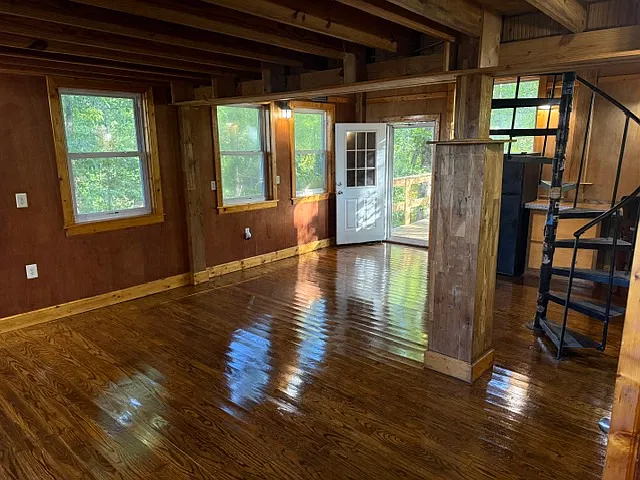 1 bed, 864 sqft, $1,075 — Photo 3