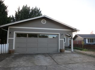 3017 Glengrove Ave, Medford, OR 97501