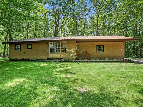 4873 W Birch Ln, Pentwater, MI 49449