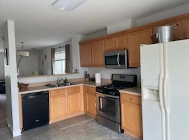 2 bed, 1.5 bath, 1342 sqft, $2,150 — Photo 3