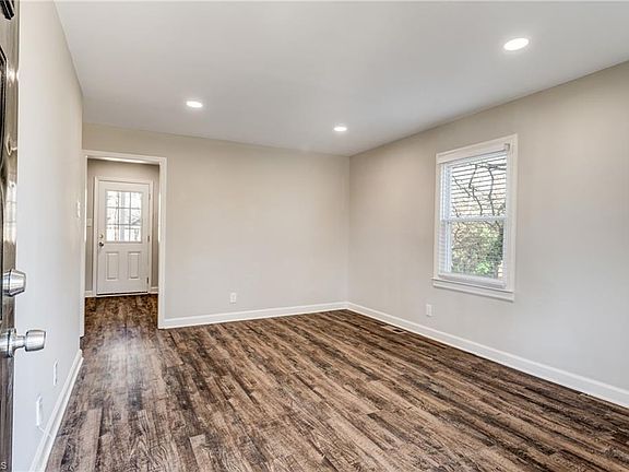 5th image of 701 Glover St