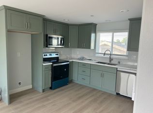 4093 Ellis St, Corona, CA 92879