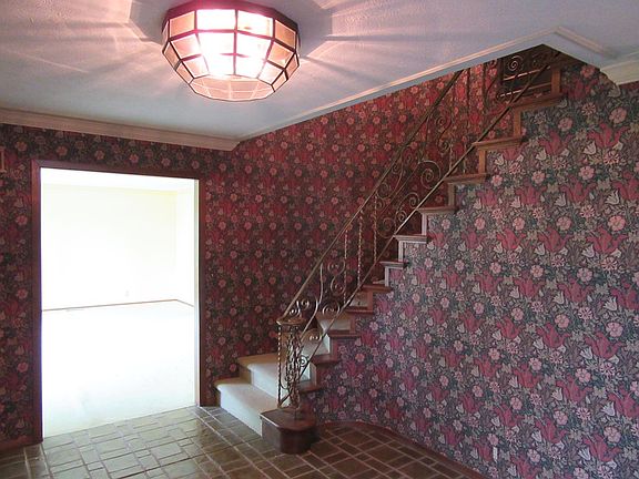 5th image of 4461 W Capital Ave
