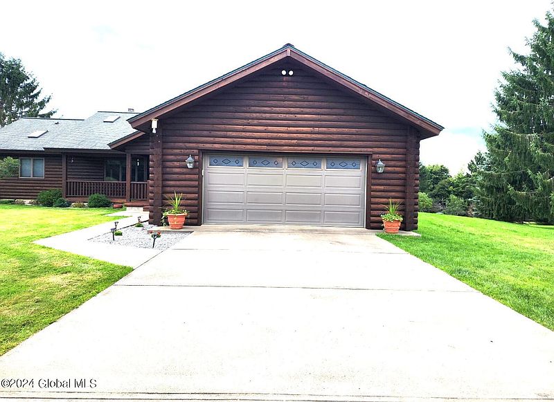 2nd image of 222 Stone Ridge Drive