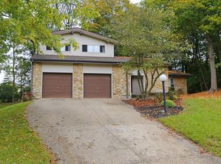 4070 Ridgedale Dr, Cincinnati, OH 45247