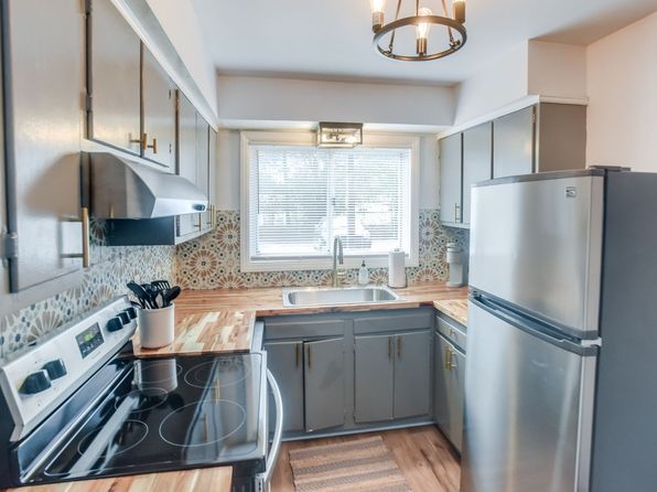 23 Berkley Pl #2