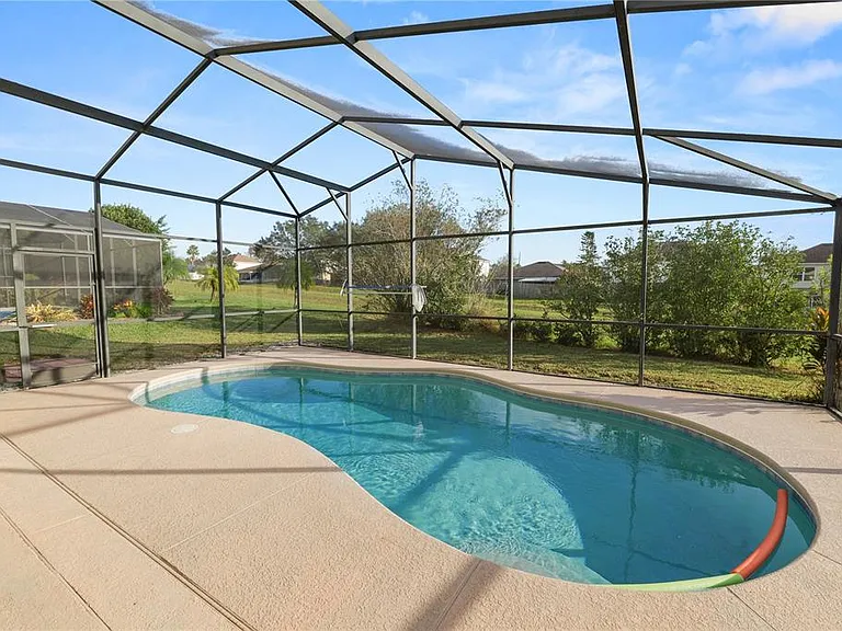 548 Old Bridge Cir — Photo 13