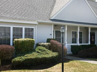 2 Cranberry Grove Way APT B, Wareham, MA 02571