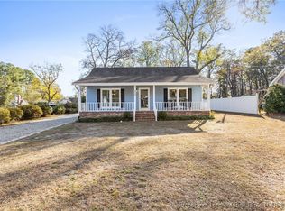 312 E Donaldson Ave, Raeford, NC 28376