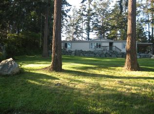 1570 Circle Ave, Oak Harbor, WA 98277